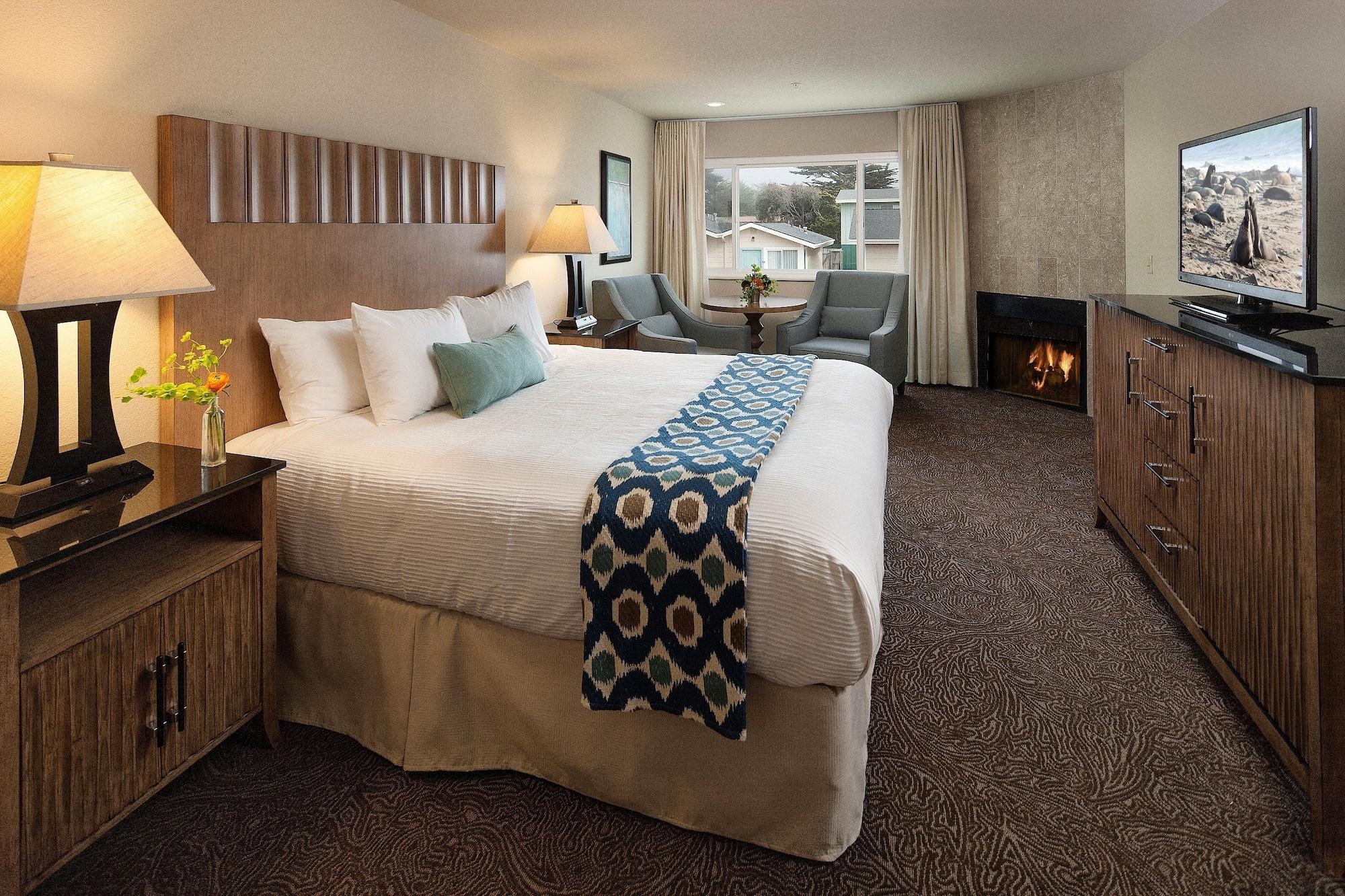 Cambria Landing Inn And Suites Экстерьер фото