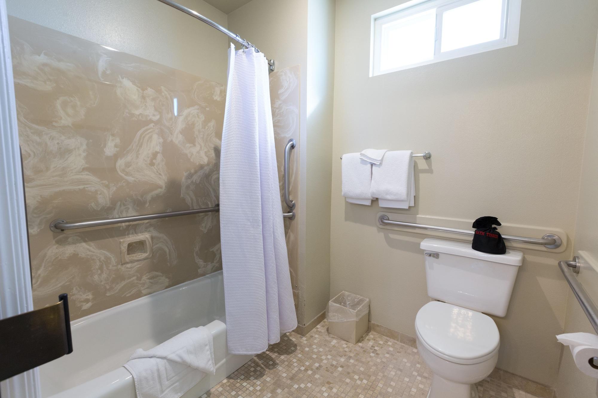 Cambria Landing Inn And Suites Экстерьер фото