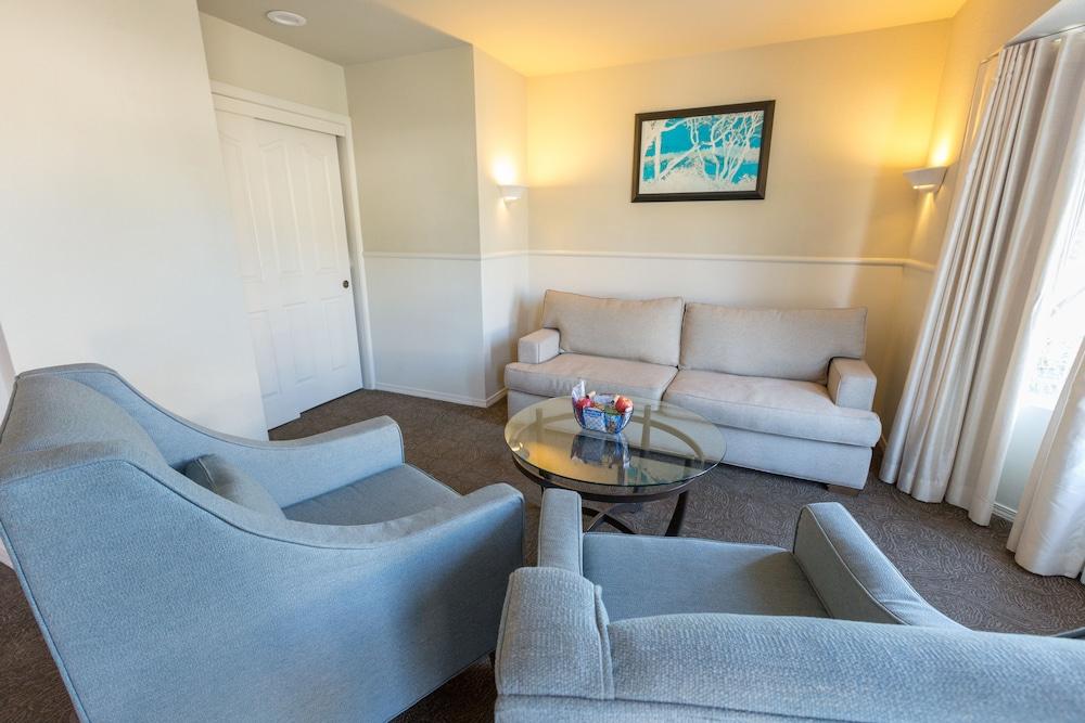 Cambria Landing Inn And Suites Экстерьер фото